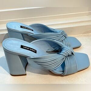 Nine West Galinda3 Light Blue Chunky Heels 7.5M